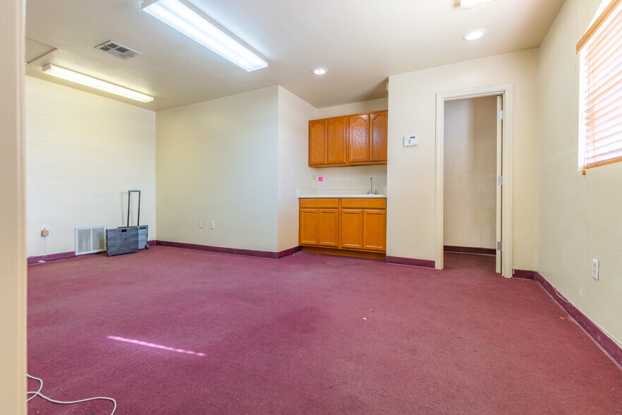 More Photos Of 416 E 2nd St, Calexico Office For Sale