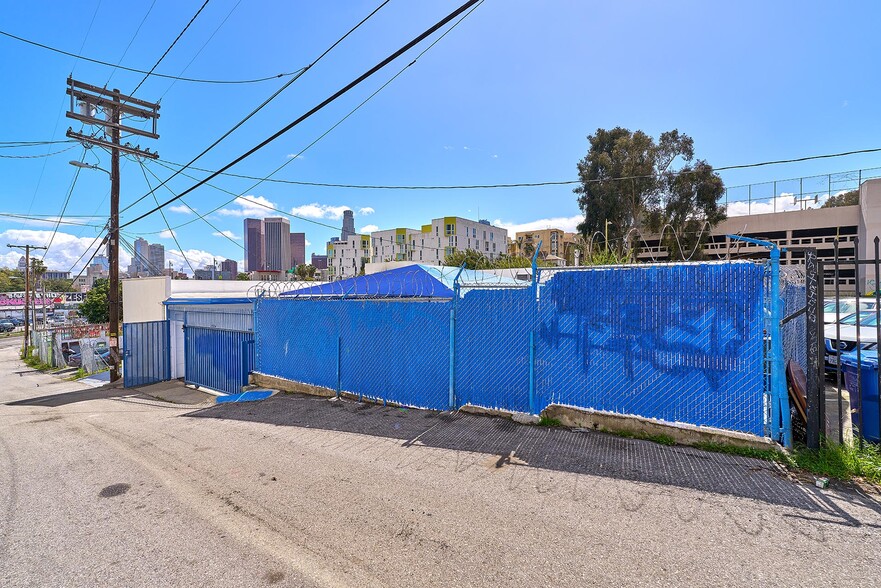 More Photos Of 1501 Beverly Blvd, Los Angeles Office For Sale