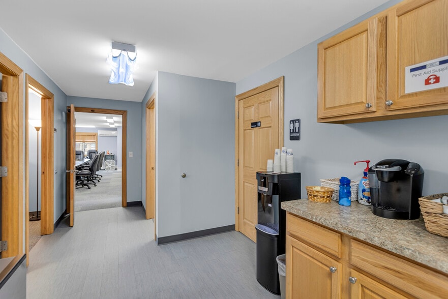 More Photos Of 113 S East Ave, Jackson Medical For Lease