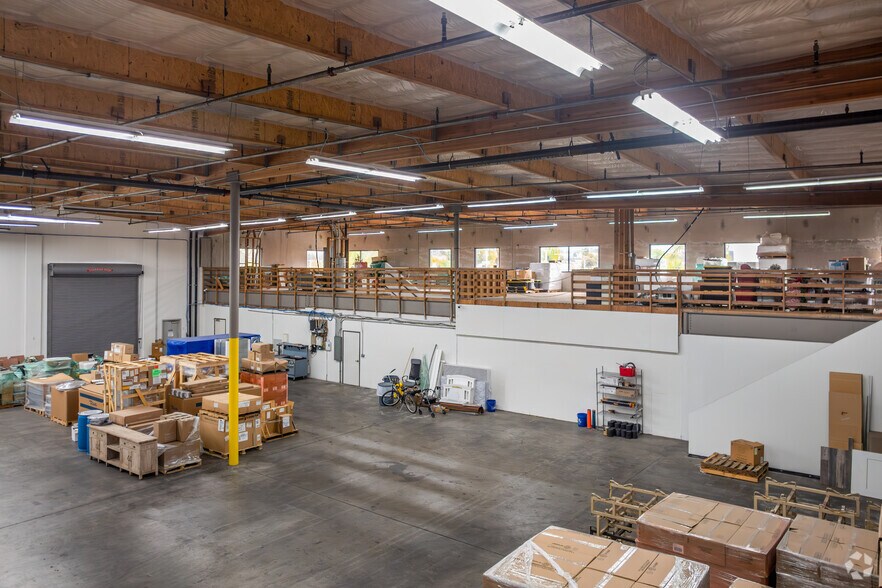 More Photos Of 27949 Diaz Rd, Temecula Warehouse For Lease