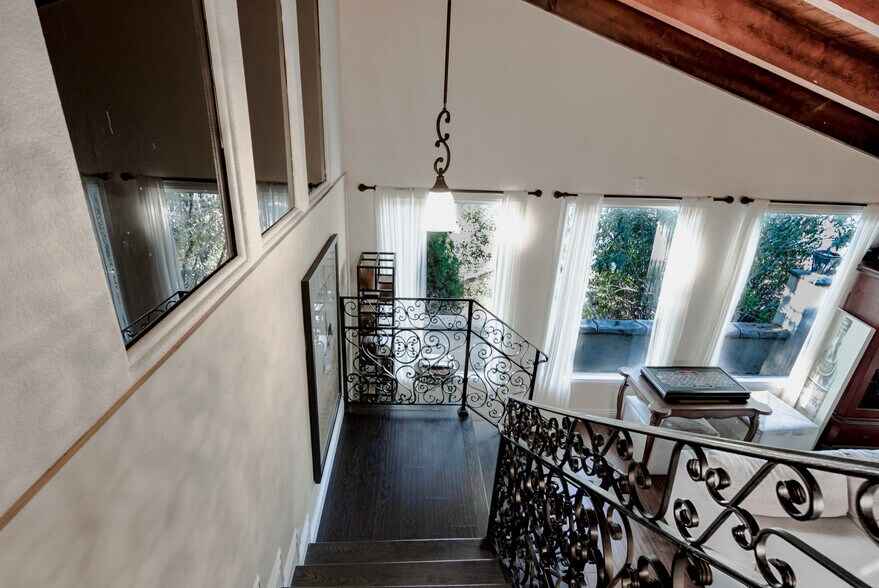 More Photos Of 365 S Mohler Dr, Anaheim Specialty For Sale