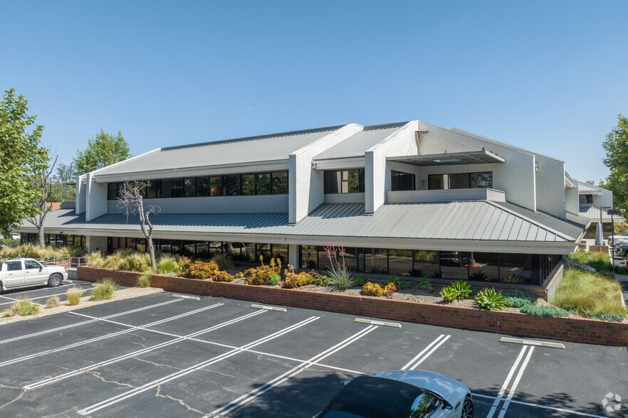 More Photos Of 31416 Agoura Rd, Westlake Village Office For Lease