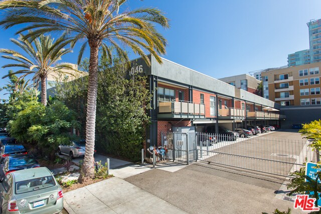 More Photos Of 1046 Princeton Dr, Venice Office For Sale
