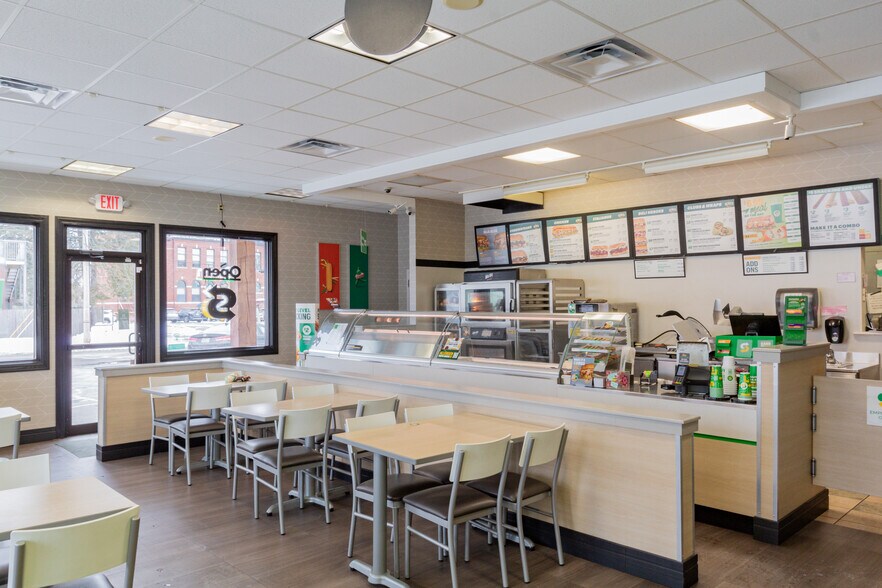 More Photos Of 615 Main St, Westbrook Fast Food For Sale