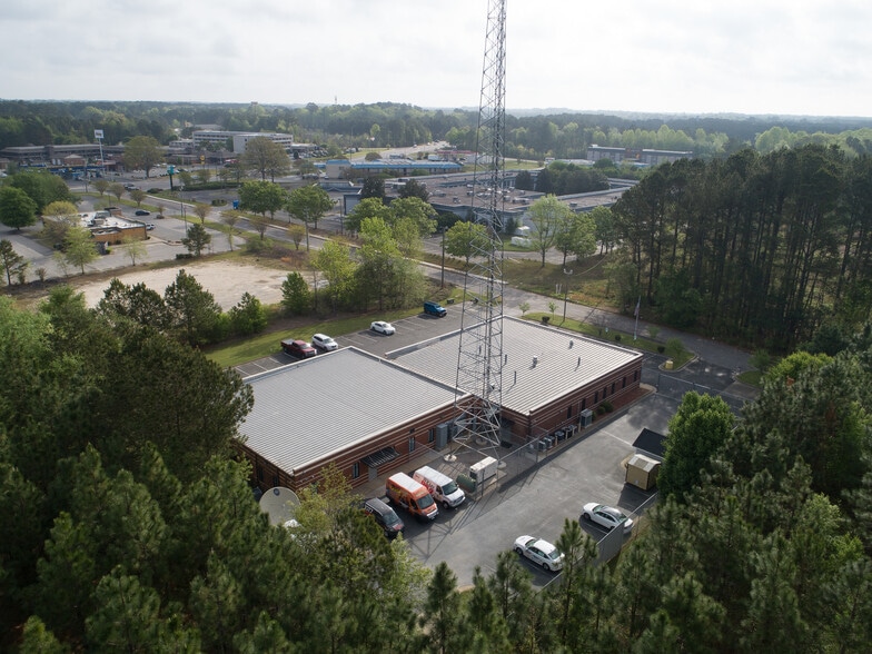 More Photos Of 1876 Bureau Dr, Fayetteville Medical For Sale