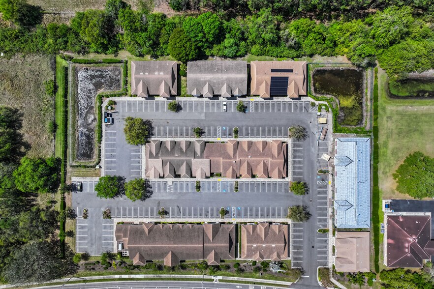 More Photos Of 934 Cypress Village Blvd, Sun City Center Office For Sale