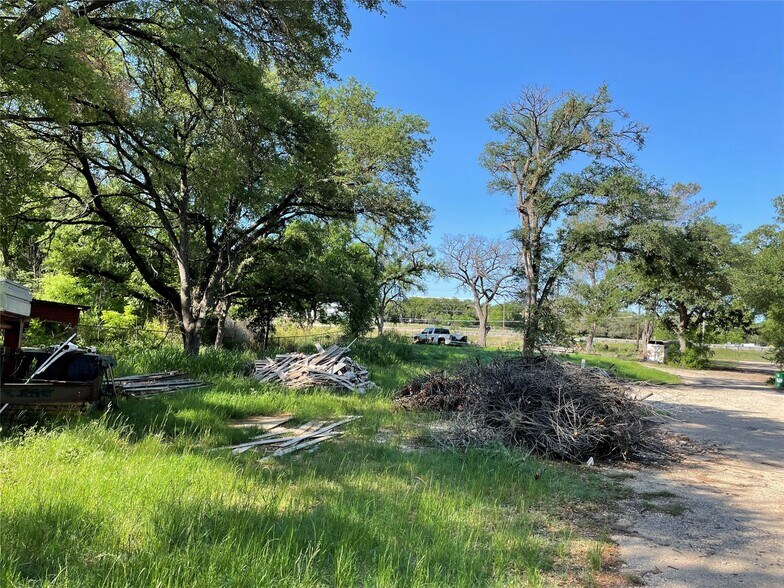 More Photos Of 9600 Jacksboro Hwy, Fort Worth Land For Lease