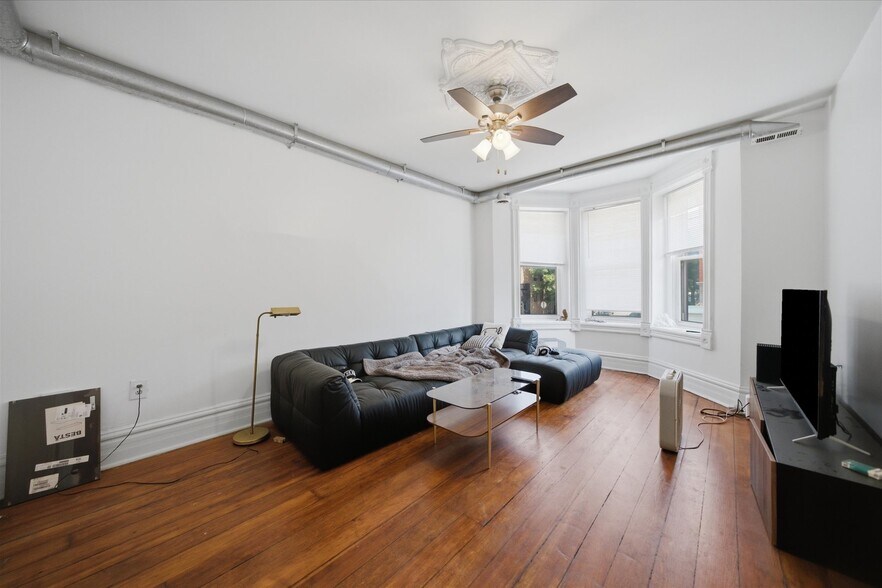 More Photos Of 2418 N Western Ave, Chicago Apartments For Sale