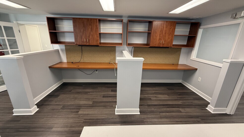 More Photos Of 5321 Memorial Hwy, Tampa Office For Lease