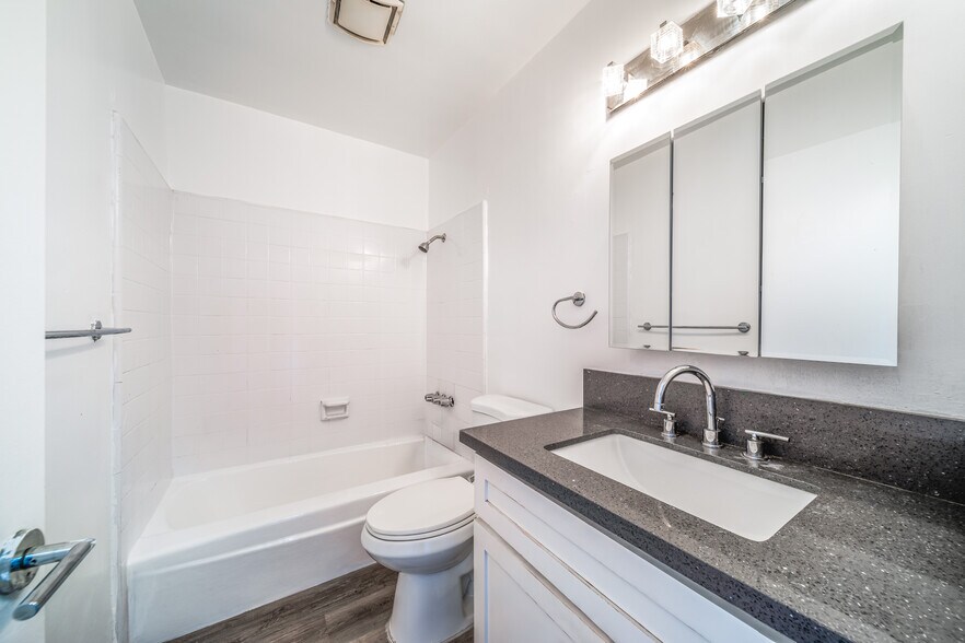 More Photos Of 14521 Clark St, Baldwin Park Apartments For Sale