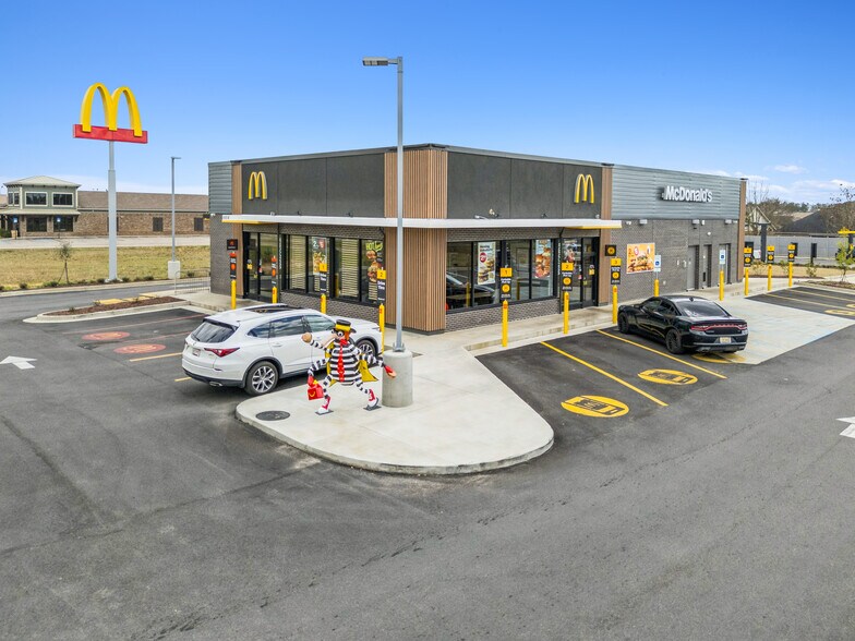 More Photos Of 6014 Boll Weevil Cir, Enterprise General Retail For Sale