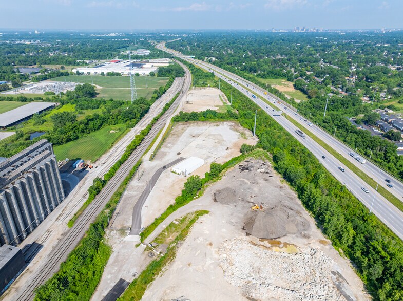 More Photos Of 4100 Truro Station Service Rd, Columbus Manufacturing For Sale