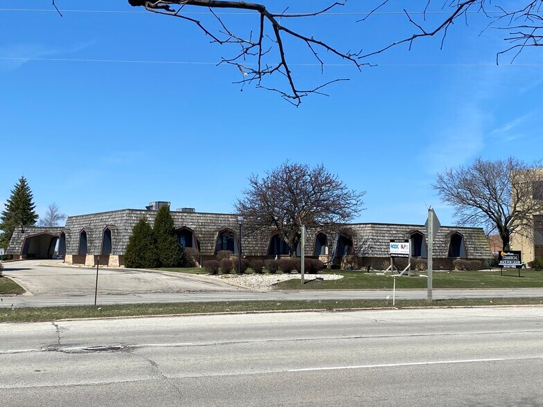 Primary Photo Of 1320 S Green Bay Rd, Mount Pleasant Medical For Lease