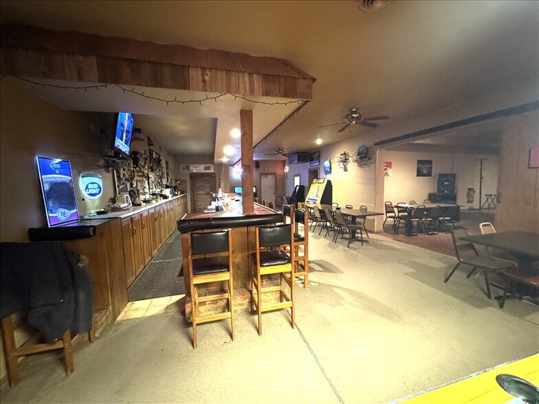 More Photos Of 205 N Macon St, Bevier Restaurant For Sale