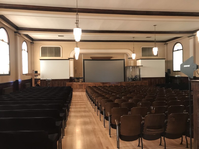More Photos Of 229 N Montana St, Butte Religious Facility For Lease