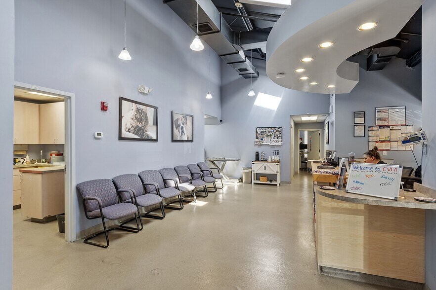 More Photos Of 180 Bear Hill Rd, Waltham Medical For Lease