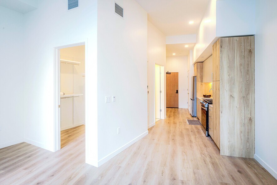 More Photos Of 2016 Telegraph Ave, Oakland Multifamily For Sale