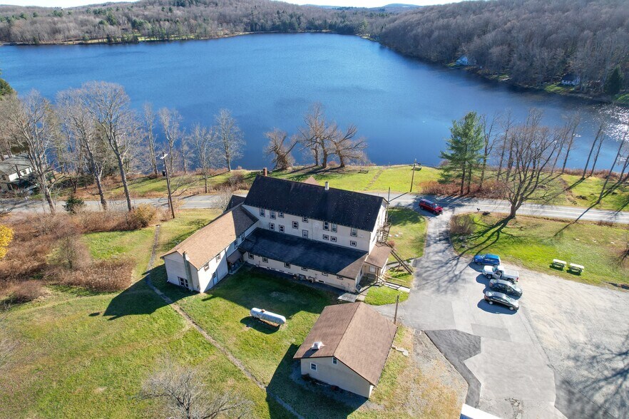 More Photos Of 263 Como Rd, Lake Como Specialty For Sale