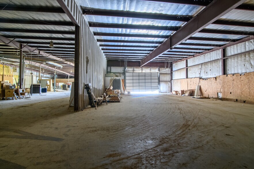 More Photos Of 440 Frankston St, Jacksonville Warehouse For Sale