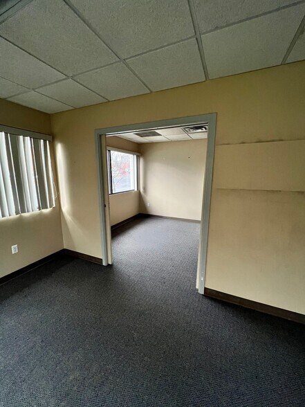 More Photos Of 6711 Monroe St, Sylvania Office For Sale