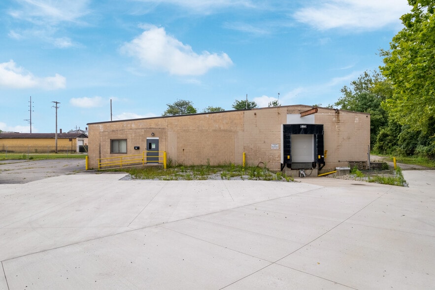 More Photos Of 137 Touby Ct, Mansfield Warehouse For Sale