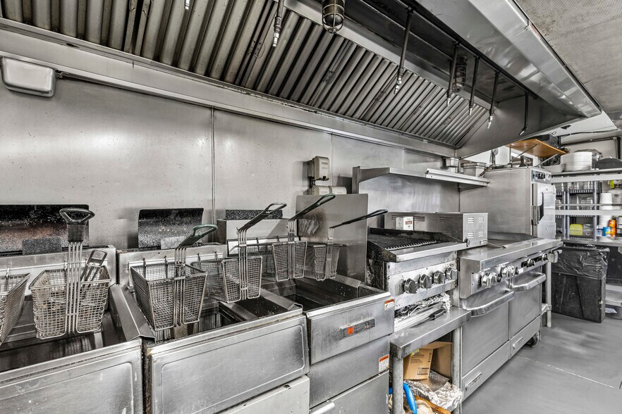 More Photos Of N4111 S Lakeshore Dr, Markesan Restaurant For Sale