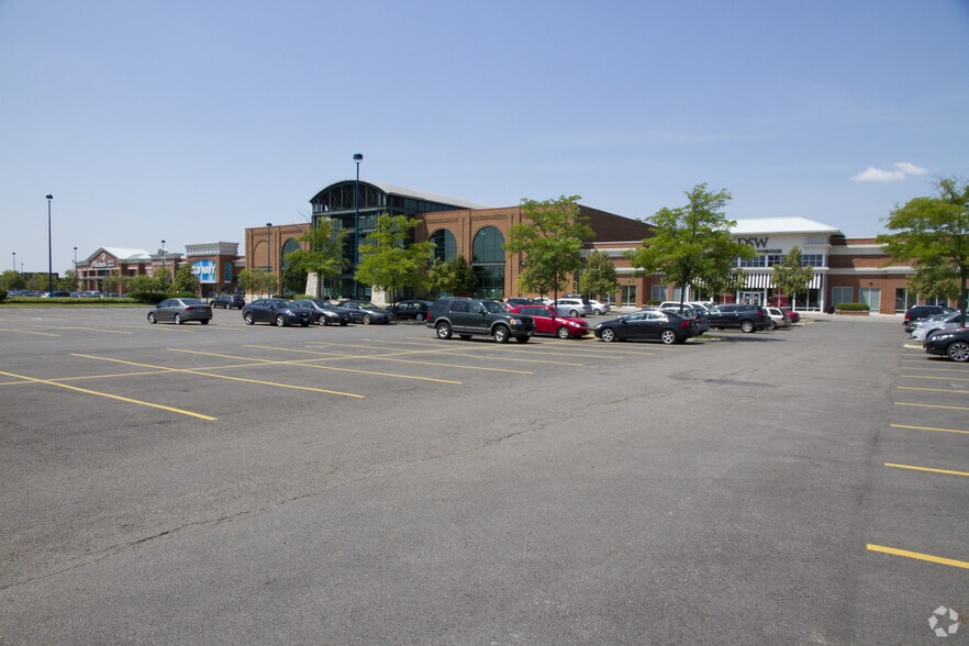 More Photos Of 3670-3780 Easton Market, Columbus General Retail For Lease