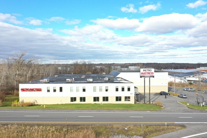 More Photos Of 3545 John Glenn Blvd, Syracuse Warehouse For Lease