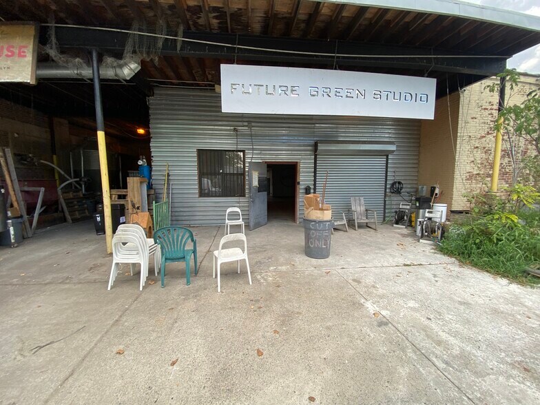 More Photos Of 18 Bay St, Brooklyn Light Manufacturing For Lease