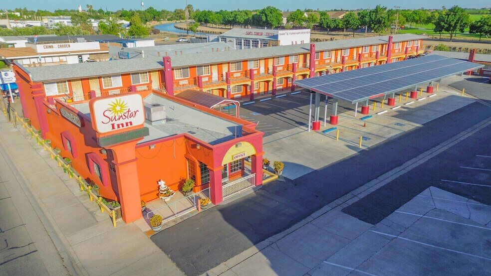More Photos Of 839 W Pacheco Blvd, Los Banos Hotel For Sale