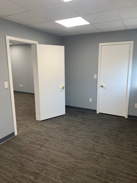 More Photos Of 100 Porter Rd, Pottstown Medical For Sale