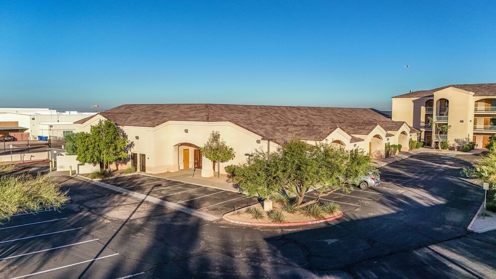 More Photos Of 2550 N Thunderbird Cir, Mesa Office For Lease