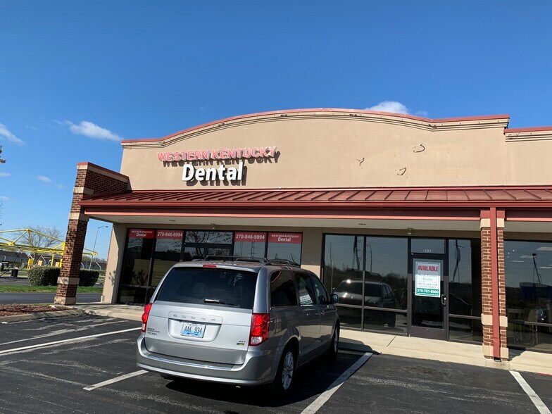 More Photos Of 1355 Veterans Memorial Ln, Bowling Green Storefront For Lease