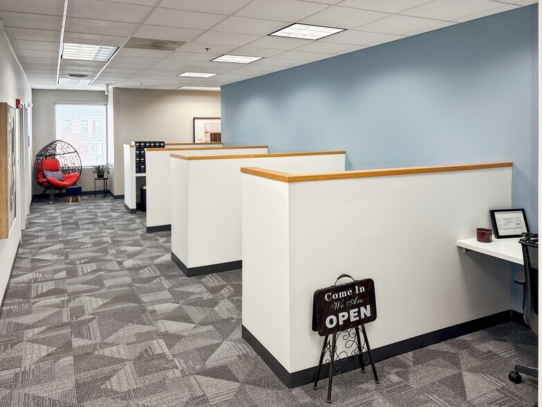 More Photos Of 20937 Ashburn Rd, Ashburn Coworking Space