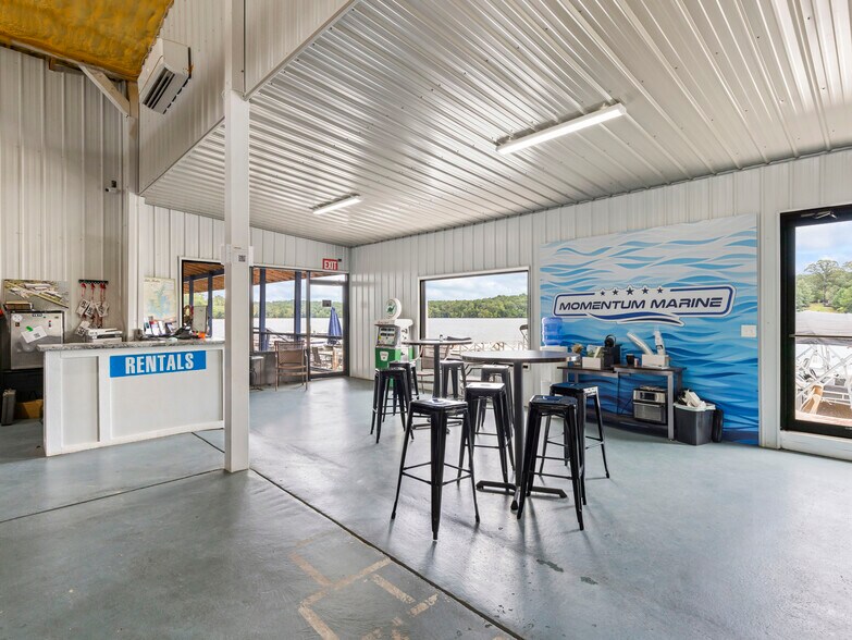 More Photos Of 7361 AL-49 Hwy, Dadeville Marina For Sale