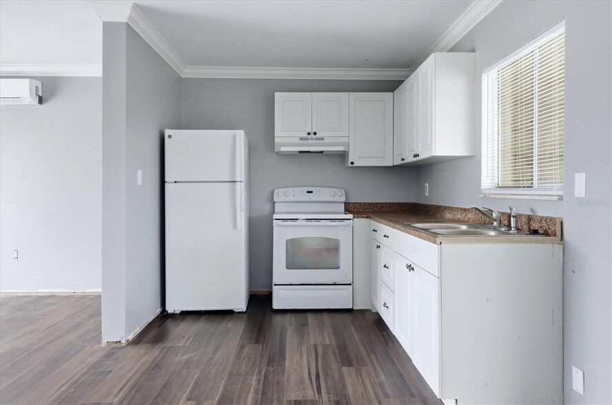 More Photos Of 300 San Lorenzo Ave, North Port Apartments For Sale