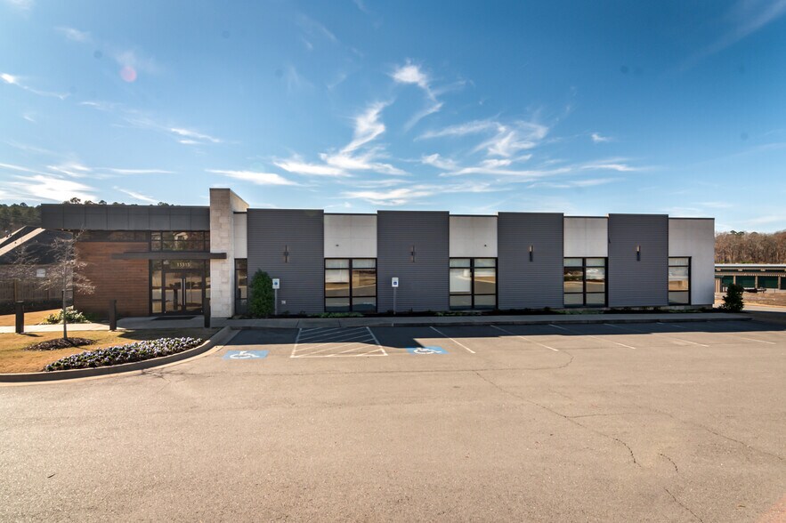 More Photos Of 15315 Kanis Rd, Little Rock Office For Sale
