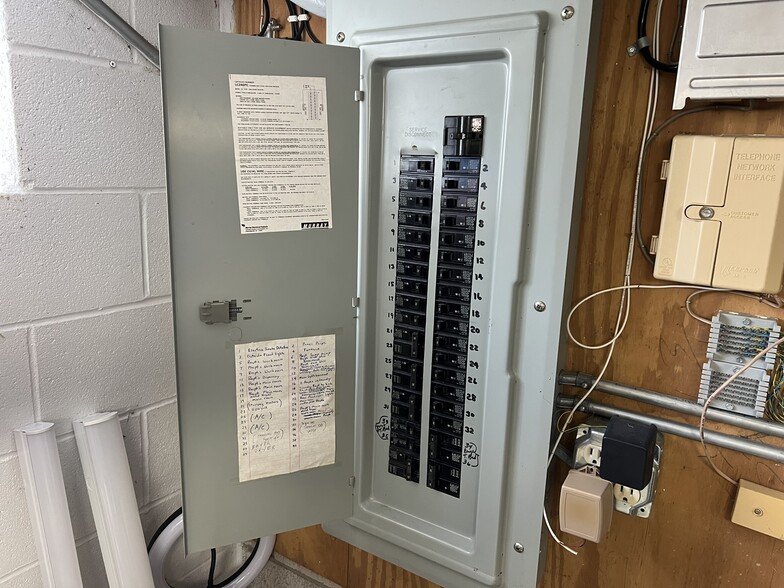 More Photos Of 8433 Cleveland Ave NW, Canton General Retail For Sale