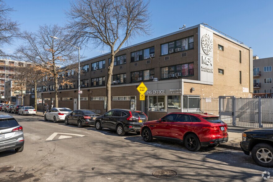 More Photos Of 353-376 Chester St, Brooklyn Apartments For Lease