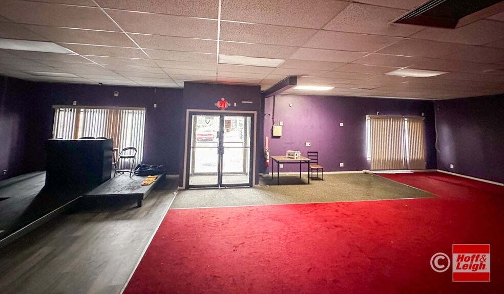 More Photos Of 3200-3210 Whipple Ave NW, Canton Freestanding For Lease