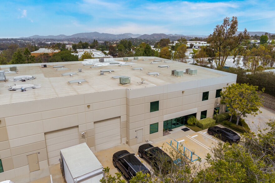 More Photos Of 2575 Fortune Way, Vista Warehouse For Lease