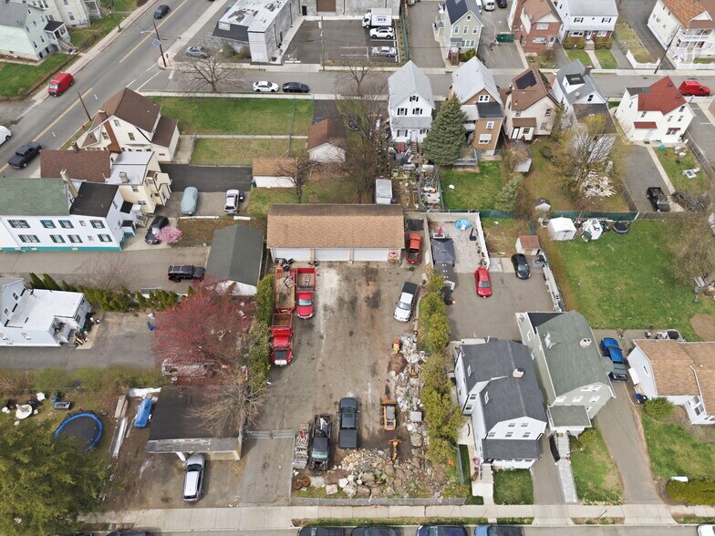 More Photos Of 435-437 Burnside St, Orange Specialty For Sale