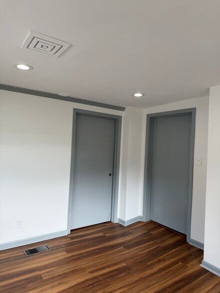 More Photos Of 2719 Huff Dr, Lawrenceville Office For Lease