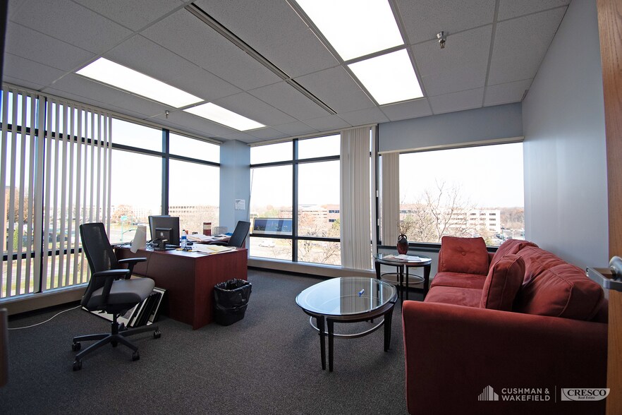More Photos Of 6500 Rockside Rd, Independence Office For Sale