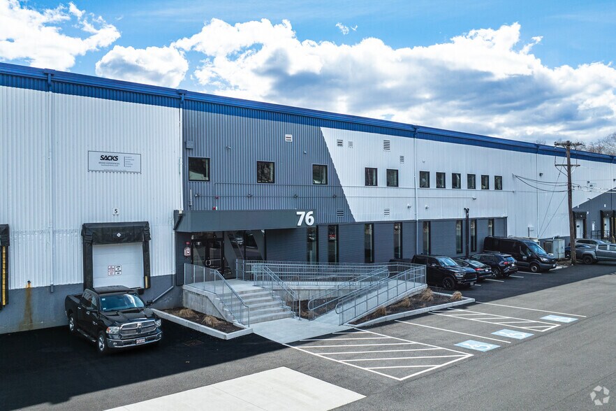 More Photos Of 76 Holton St, Woburn Warehouse For Lease