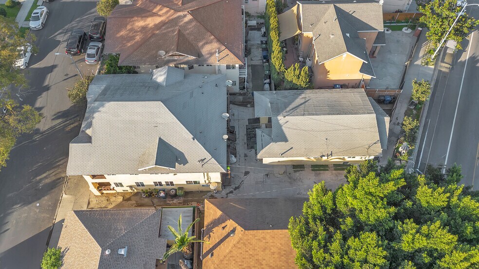 More Photos Of 4257 San Pedro Pl, Los Angeles Apartments For Sale