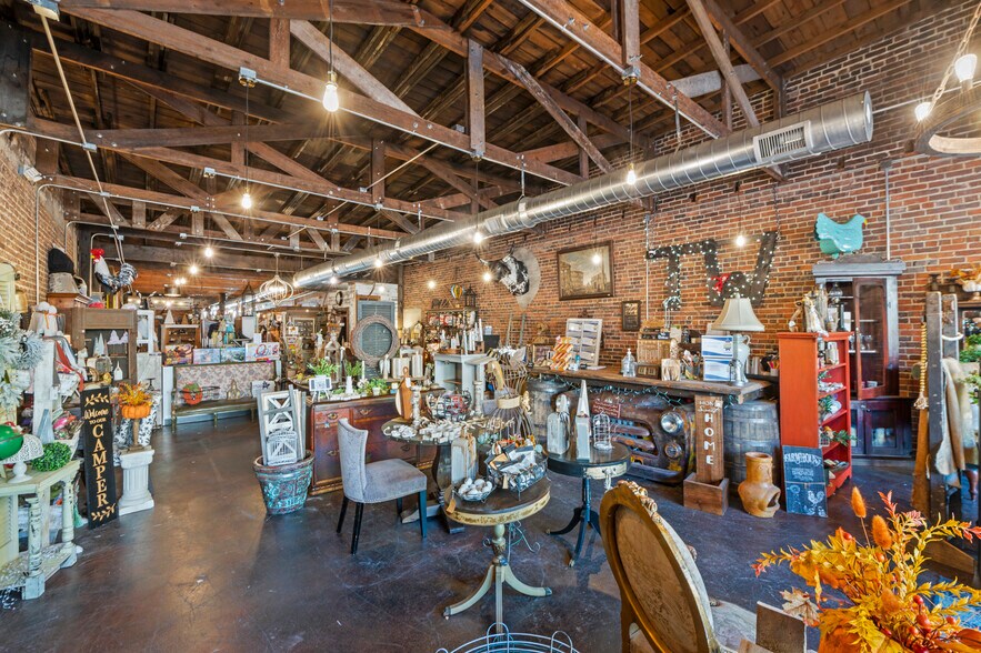 More Photos Of 119 S 3rd St, Smithfield Storefront For Sale