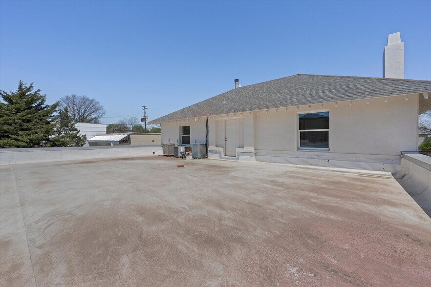 More Photos Of 521 N 18th St, Waco Office Residential For Sale