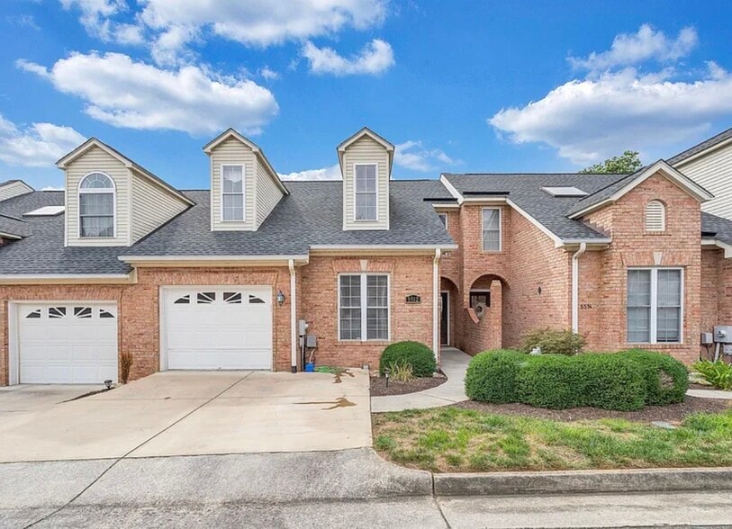 Primary Photo Of 5512 Capulet Ct, Cave Spring Multifamily For Sale