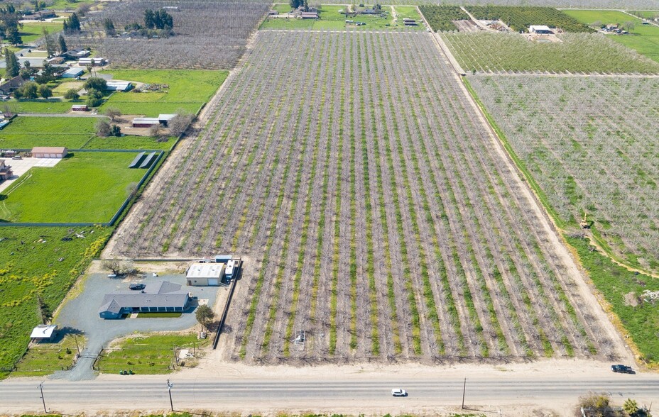 Primary Photo Of Road 208, Porterville Land For Sale